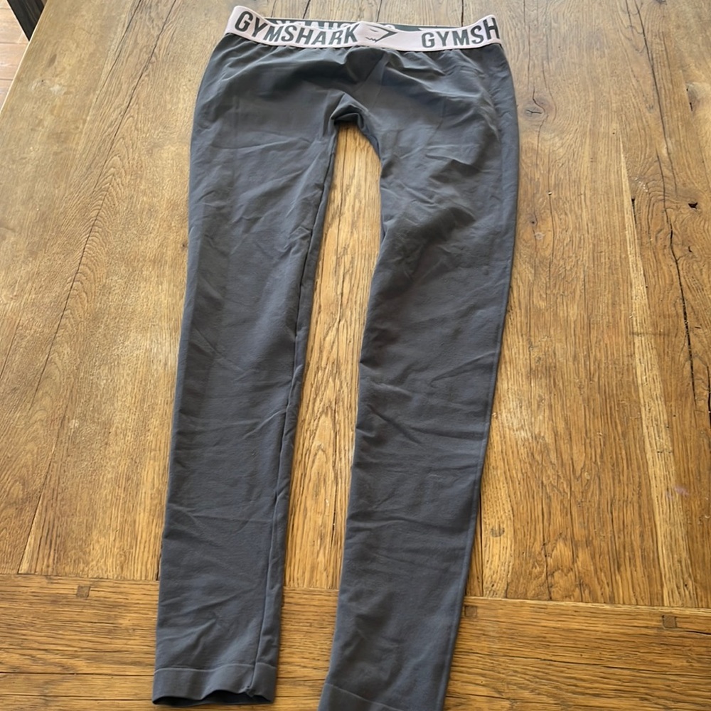 SOLD Gymshark Pants Leggings size medium